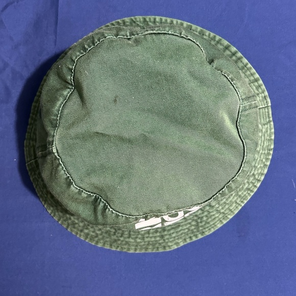 VEGAINA Green Bucket Hat - Picture 2 of 2